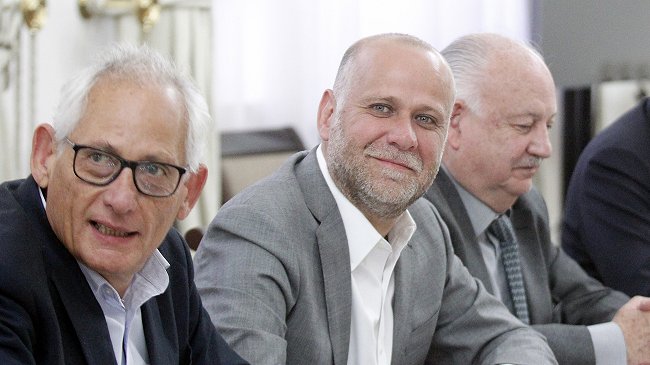 Ex Nueva Mayoría busca coordinar su estrategia opositora