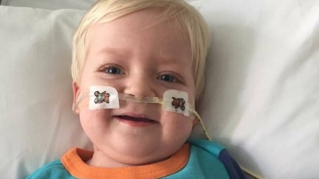 La inspiradora historia del niño que estaba en coma y despertó justo antes que lo desconectaran