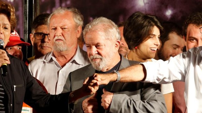 Lula da Silva se recluyó en una sede sindical acompañado por dirigentes del PT