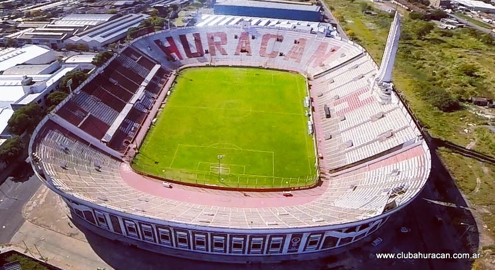 Fantasmas hay, pero no en el estadio de Huracán, al menos