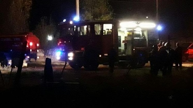 Turba quemó una casa equivocada por culpa de dato falso en redes sociales