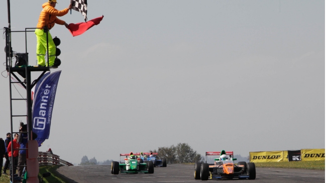 Martín Scuncio ganó la primera fecha de la Fórmula Total