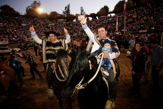 Gustavo Valdebenito y Cristóbal Cortina ganaron el 70° Campeonato Nacional de Rodeo