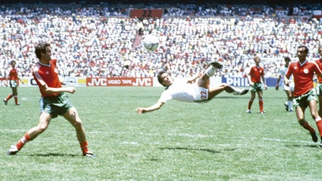 Eligen gol del mexicano Negrete como el mejor de la historia del Mundial