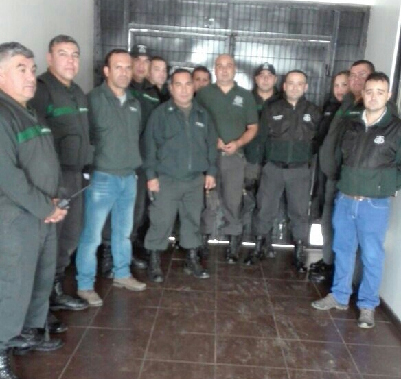 Gendarmes se toman cárcel de Molina exigiendo salida de jefe de unidad