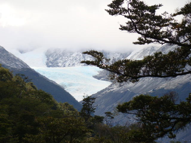 Aysén: Onemi advierte posible anegamiento de viviendas tras deshielos en Villa O'Higgins