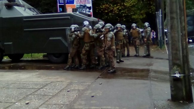 Presencia de José Antonio Kast en universidad de Temuco genera incidentes