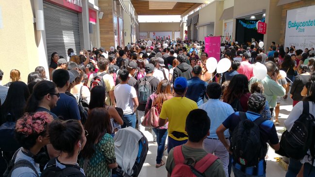 Con una multitud de personas abrió sus puertas el primer mall de Arica y Parinacota