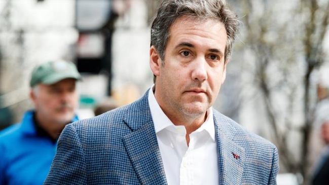 Abogado de Trump pedirá a un juez que el FBI deje de investigarlo