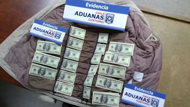 Comerciante fue detenido con 182 mil dólares falsos