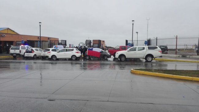 Punta Arenas: Funcionarios del puerto bloquearon acceso al Muelle Prat