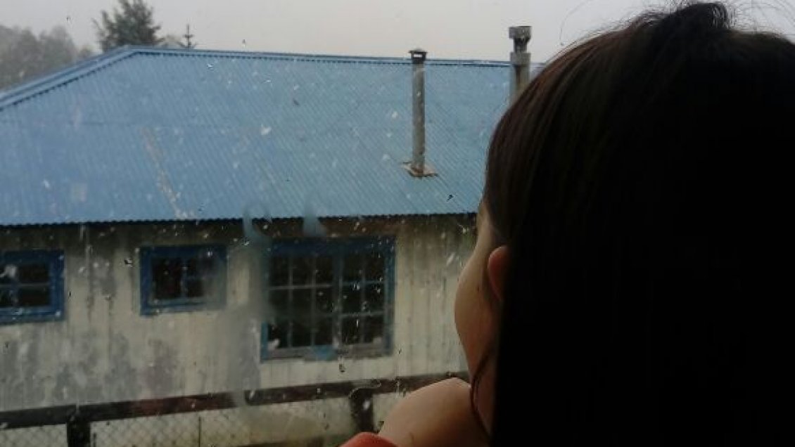 Investigan muerte de tripulante que cayó al agua durante temporal en Aysén