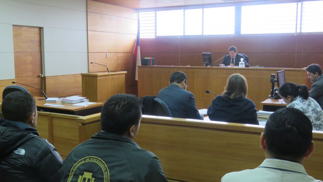 Chillán: Gendarmes condenados por golpiza a reos no serán suspendidos