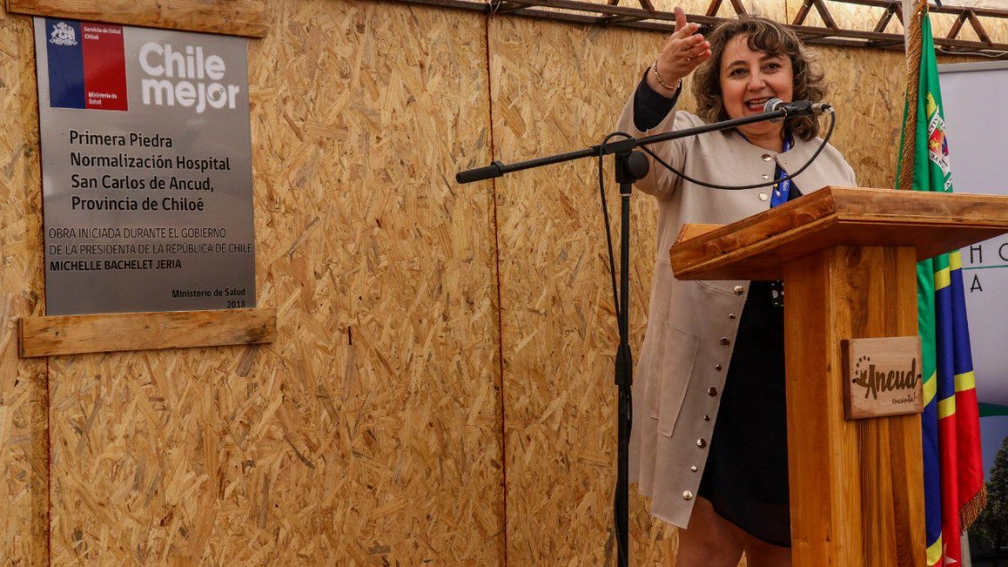 Chiloé: Solicitan la renuncia de la Directora del Servicio de Salud