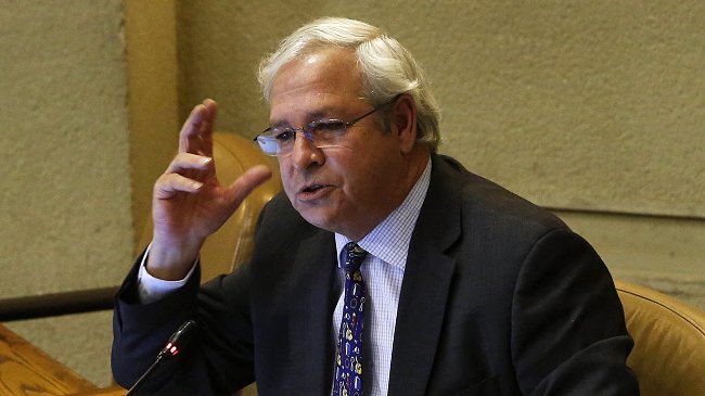 Diputado UDI indignó a la oposición al llamar 