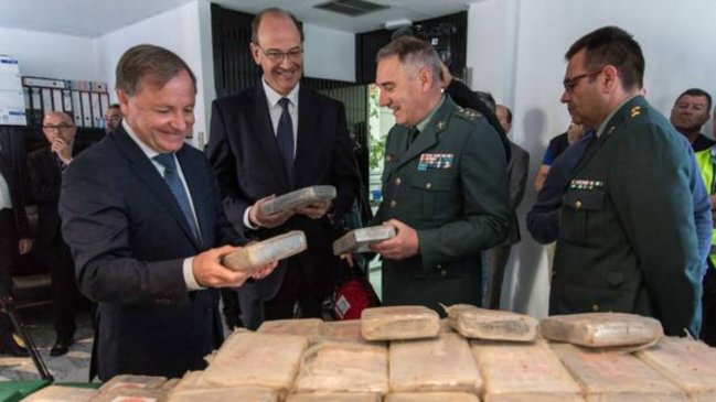 Interceptan en España 325 kilos de cocaína en barco procedente desde Chile