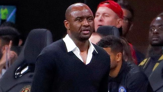 Arsene Wenger apuntó a Patrick Vieira como su sucesor en Arsenal
