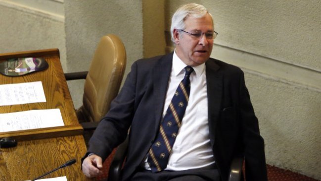 Diputado Urrutia: Mi error fue generalizar pero hay terroristas entre esas personas