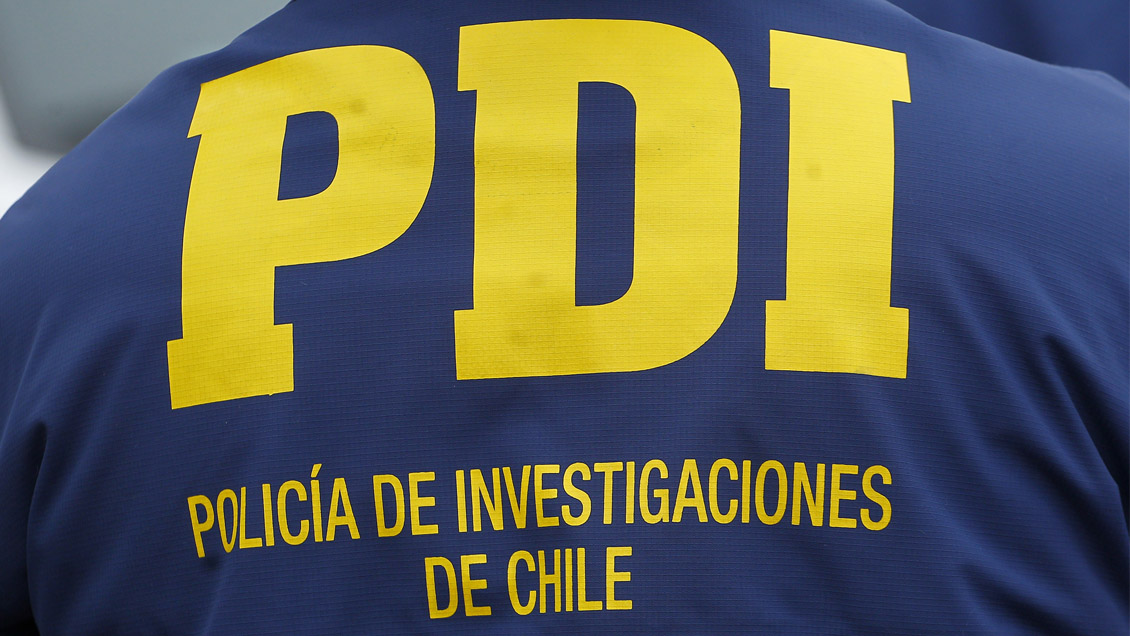 Violento asalto a local de juegos en Santiago terminó con un muerto