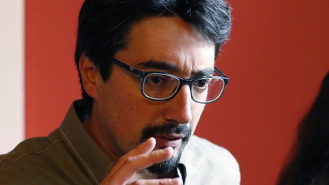 Senador RD: El movimiento de José Antonio Kast reivindica las violaciones a los DD.HH.