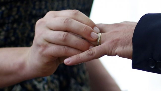 Corte Suprema ordenó al Registro Civil celebrar matrimonio de chileno con colombiana