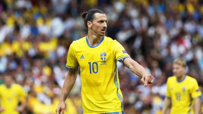 Seleccionados suecos exigen a Zlatan que evite especulaciones y diga si quiere ir al Mundial
