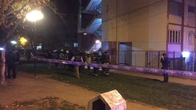 Cuatro personas intoxicadas con monóxido de carbono en edificio de Ñuñoa