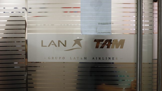 Latam no dio por terminada la huelga y cifró en 400 mil pasajeros los afectados