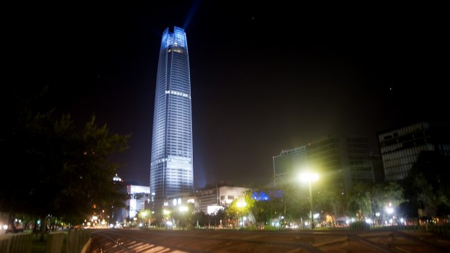 Matthei celebró visado del plan de mitigación que despeja apertura de torre del Costanera Center