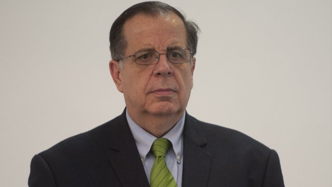 Martínez tras oficializar renuncia a la DC: Cuando hay crisis todos tenemos responsabilidad