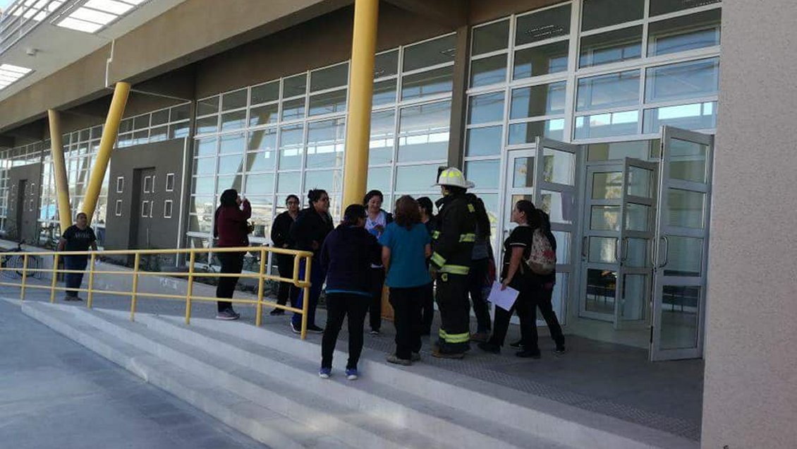 Ordenan evacuación de 200 personas del Cesfam de Pozo Almonte por emanación de gas