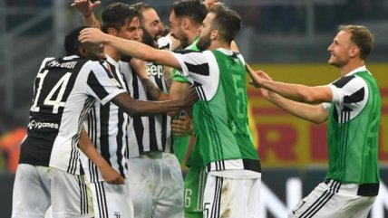 Juventus venció a Inter de Milán con un gol sobre el final para quedar cerca del Scudetto