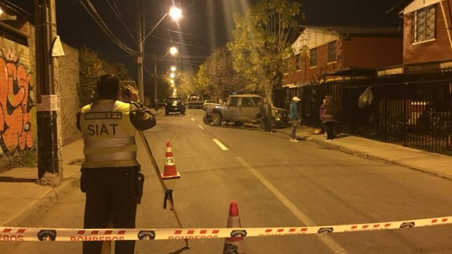 Delincuente juvenil hirió a dos carabineros y a dos civiles