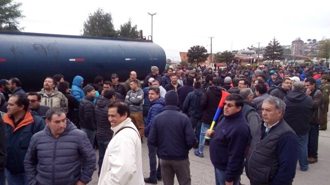 Industriales pesqueros del Biobío en paro indefinido por moción que regulará la jibia