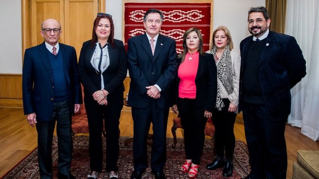 Chile llamó a Venezuela a ofrecer elecciones 