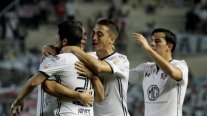 Colo Colo superó a Delfín y se mantuvo con vida en la Copa Libertadores