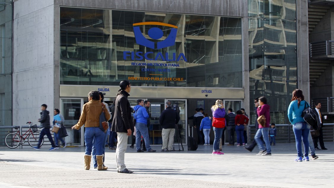 Auxiliar fue acusado de abusar de menor de 11 años en colegio de Ñuñoa