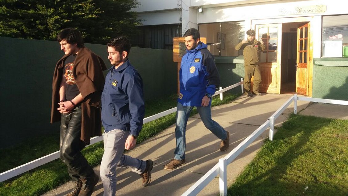 Punta Arenas: Carabineros detuvo a joven por presunto intento de robo