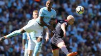 Manchester City recibió el título de la liga inglesa tras opaco empate ante Huddersfield