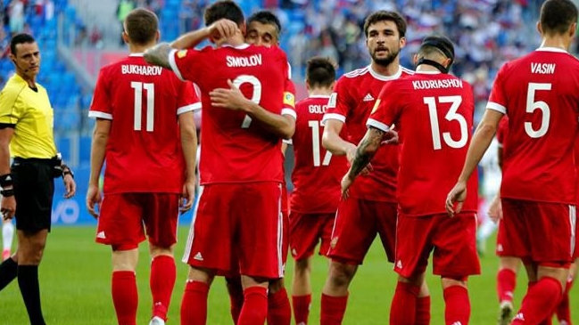 La FIFA multó a la Unión Rusa por cánticos discriminatorios de seguidores