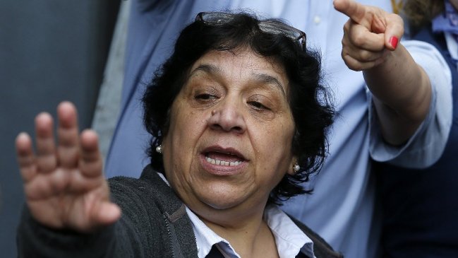 Funcionarios del Registro Civil se querellan contra Nelly Díaz por malversación