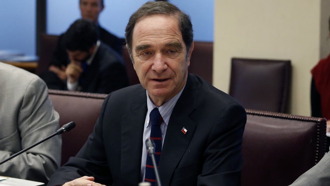 Oposición prepara interpelación al ministro de Justicia