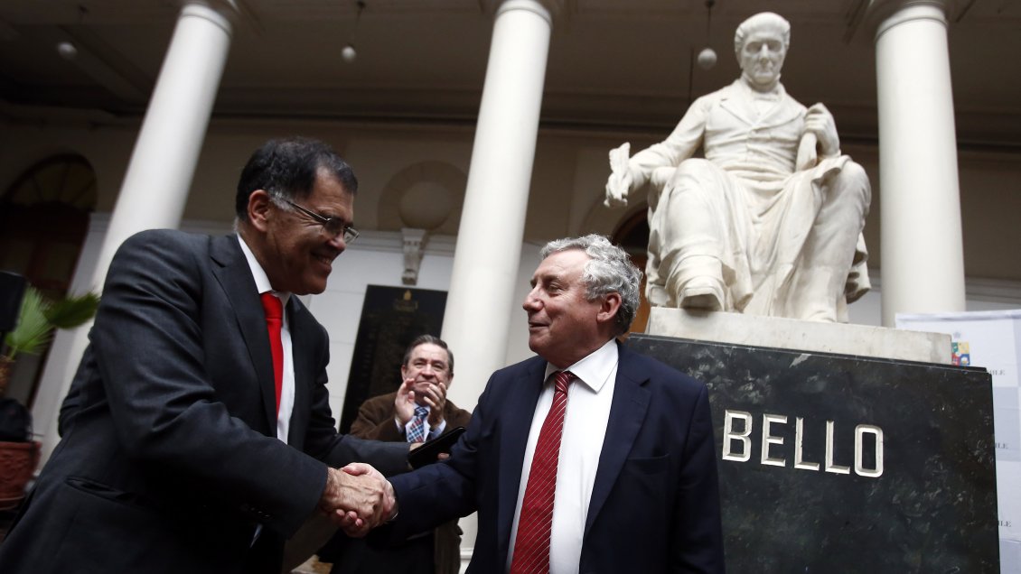 Ennio Vivaldi fue reelegido como rector de la Universidad de Chile