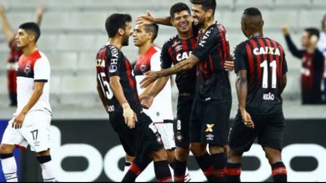 Atlético Paranaense de Esteban Pavez clasificó a segunda ronda en la Copa Sudamericana