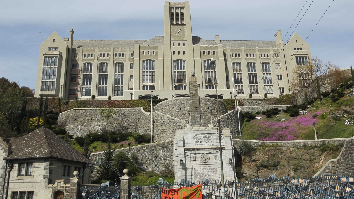 Valparaíso: Inician toma feminista en Casa Central de Universidad Técnica Federico Santa María
