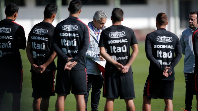 Reinaldo Rueda entregó nómina de la Roja para cuarto microciclo sin jugadores de Colo Colo