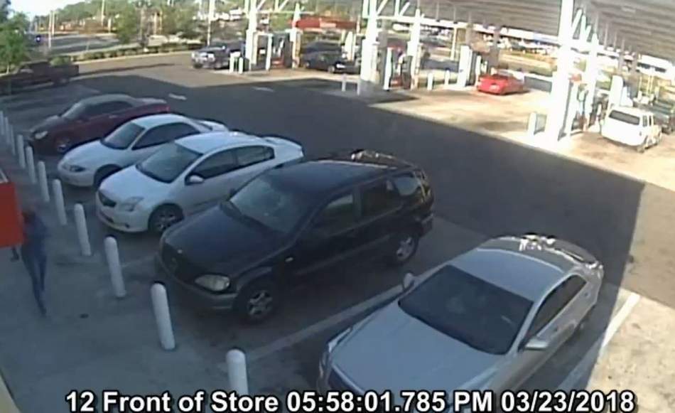 Policías trataron de desbloquear teléfono de un muerto en su propio velorio