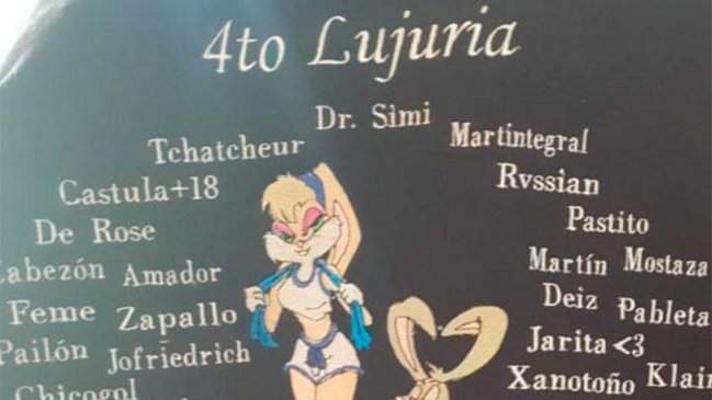 Estudiantes del Instituto Nacional decidieron no usar más el polémico polerón