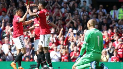 Manchester United festejó junto a Alexis en la última fecha de la Premier