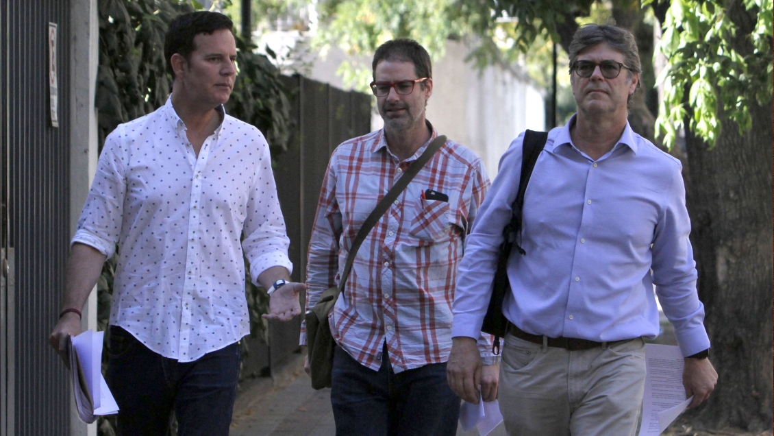 ﻿Víctimas de Karadima replican al obispo de San Bernardo: Nunca hemos visto a ese personaje siniestro